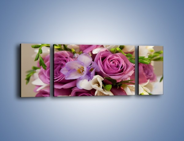 Obraz na płótnie – Piękna wiązanka z lila róż – trzyczęściowy K034W5