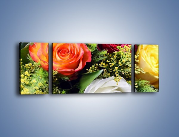 Obraz na płótnie – Róże z polnymi dodatkami – trzyczęściowy K061W5