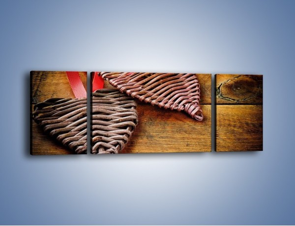 Obraz na płótnie – Plecione serca na drewnie – trzyczęściowy O151W5