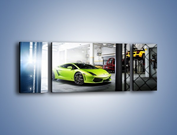 Obraz na płótnie – Limonkowe Lamborghini Gallardo w garażu – trzyczęściowy TM206W5