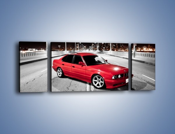 Obraz na płótnie – BMW 5 E34 na moście – trzyczęściowy TM227W5
