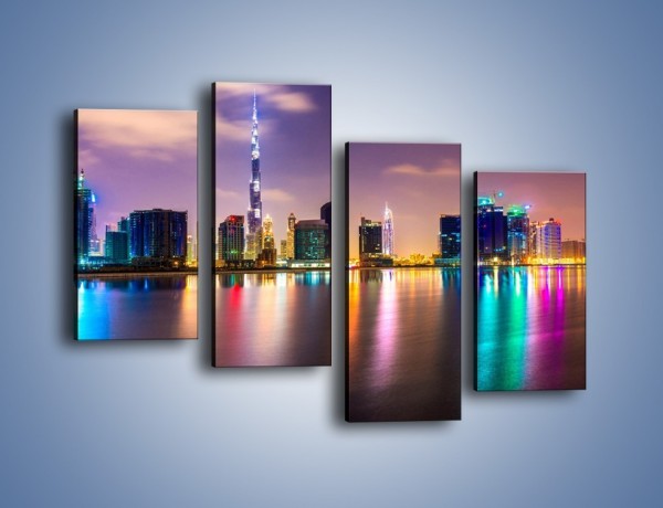 Obraz na płótnie – Światła Dubaju odbite w wodzie – czteroczęściowy AM761W2