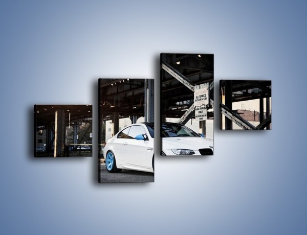 Obraz na płótnie – BMW E92 M3 Coupe pod starym mostem – czteroczęściowy TM088W3
