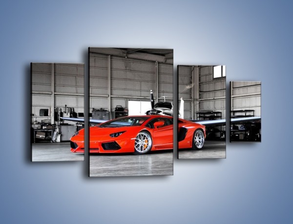 Obraz na płótnie – Lamborghini Aventador w hangarze – czteroczęściowy TM191W4