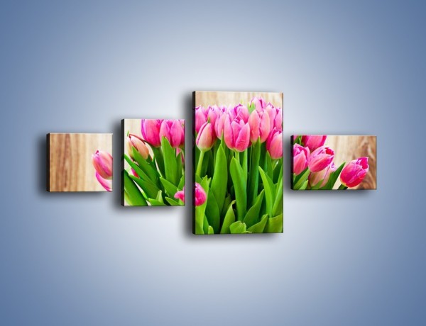 Obraz na płótnie – Różowe tulipany na drewnianym stole – czteroczęściowy K937W5