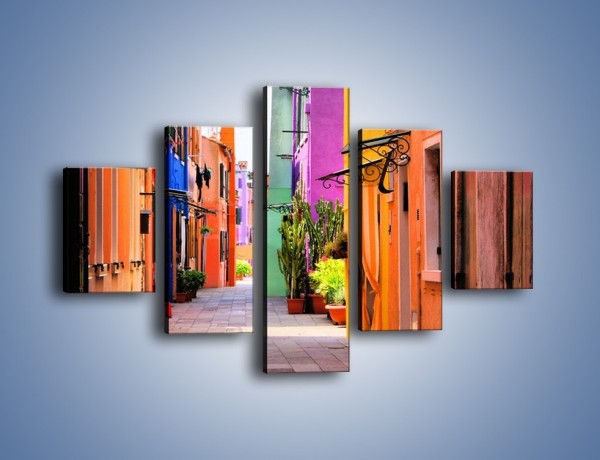 Obraz na płótnie – Kolorowa uliczka we włoskim Burano – pięcioczęściowy AM509W1