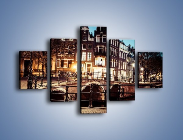 Obraz na płótnie – Ulice Amsterdamu wieczorową porą – pięcioczęściowy AM693W1