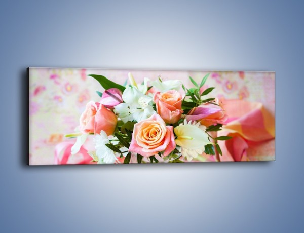 Obraz na płótnie – Kieliszek z kwiatuszkami – jednoczęściowy panoramiczny K948
