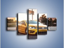 Obraz na płótnie – Volkswagen Passat CC Tuning Gold – pięcioczęściowy TM082W1