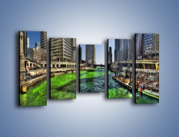 Obraz na płótnie – Chicago River w Dzień św. Patryka – pięcioczęściowy AM605W2