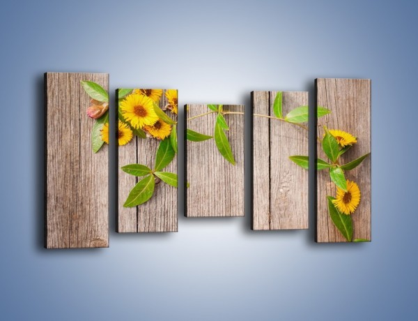 Obraz na płótnie – Słoneczne kwiatuszki na deskach – pięcioczęściowy K645W2