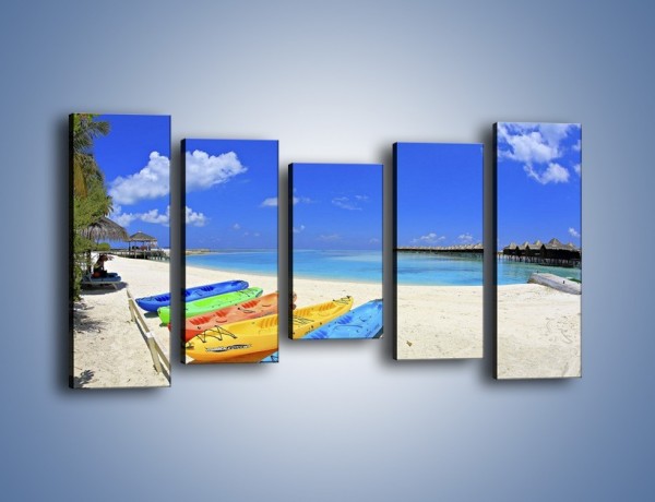 Obraz na płótnie – Rajska wyspa i kolorowe kajaki – pięcioczęściowy KN1102AW2