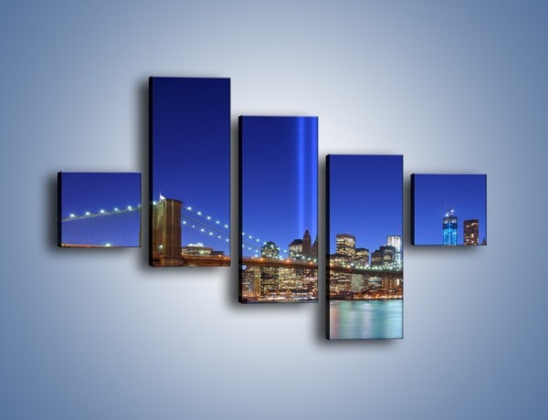 Obraz na płótnie – Świetlne kolumny w Nowym Jorku – pięcioczęściowy AM757W3