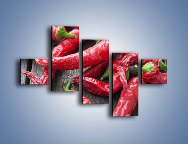 Obraz na płótnie – Rozsypane papryczki chili – pięcioczęściowy JN739W3