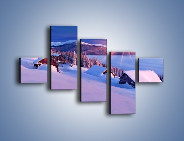 Obraz na płótnie – W górskiej chatce zimą – pięcioczęściowy KN977W3