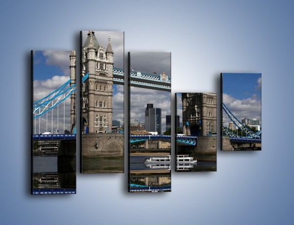 Obraz na płótnie – Tower Bridge w lustrzanym odbiciu wody – pięcioczęściowy AM084W4