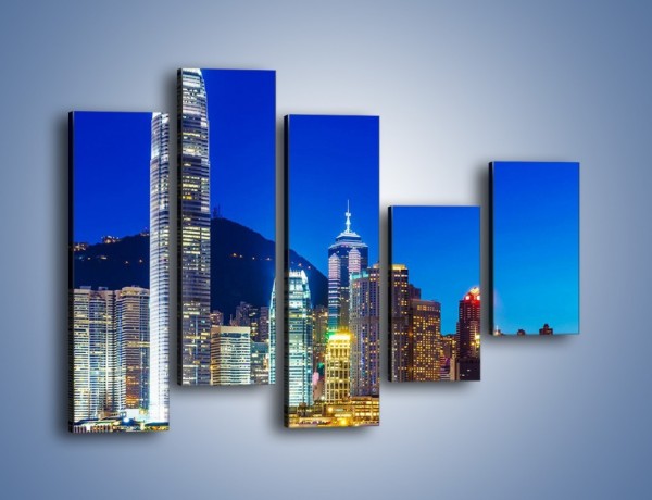 Obraz na płótnie – Oświetlone wieżowce Hong Kongu – pięcioczęściowy AM498W4