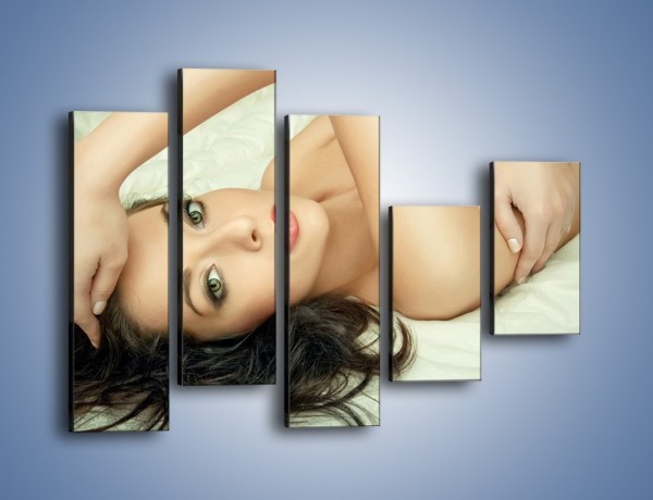 Obraz na płótnie – Kobieta w łóżku – pięcioczęściowy L133W4
