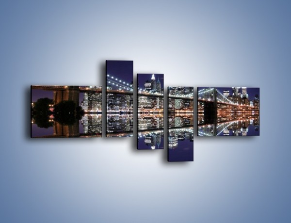 Obraz na płótnie – Most Brookliński w lustrzanym odbiciu wody – pięcioczęściowy AM067W5