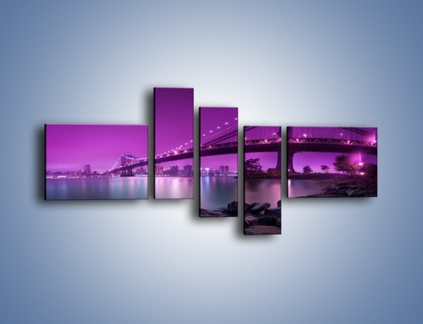Obraz na płótnie – Manhatten Bridge w kolorze fioletu – pięcioczęściowy AM619W5