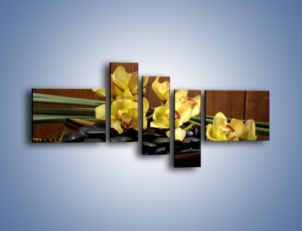 Obraz na płótnie – Kwiaty na drewnianym naczyniu – pięcioczęściowy K575W5