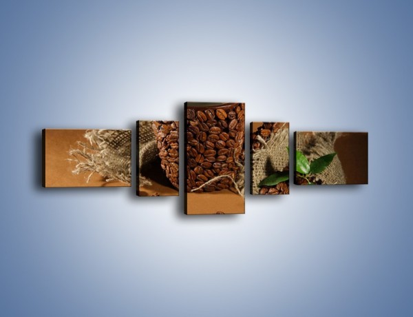 Obraz na płótnie – Kubek z ziarnami kawy – pięcioczęściowy JN388W6