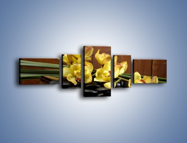 Obraz na płótnie – Kwiaty na drewnianym naczyniu – pięcioczęściowy K575W6
