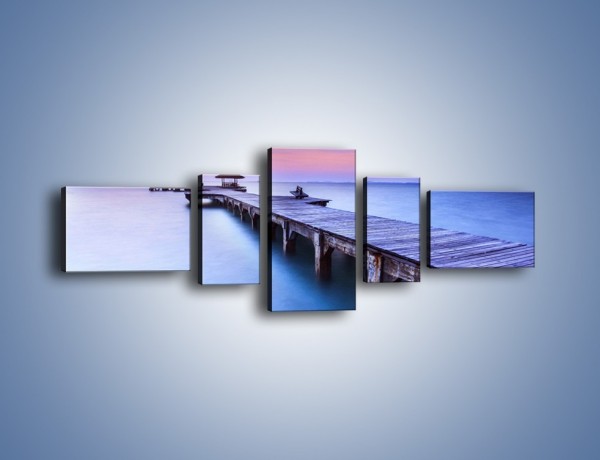 Obraz na płótnie – Spokój w wodzie i drewniany most – pięcioczęściowy KN898W6