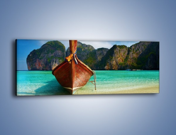 Obraz na płótnie – Kadłub łodzi i lazurowa woda – jednoczęściowy panoramiczny KN672