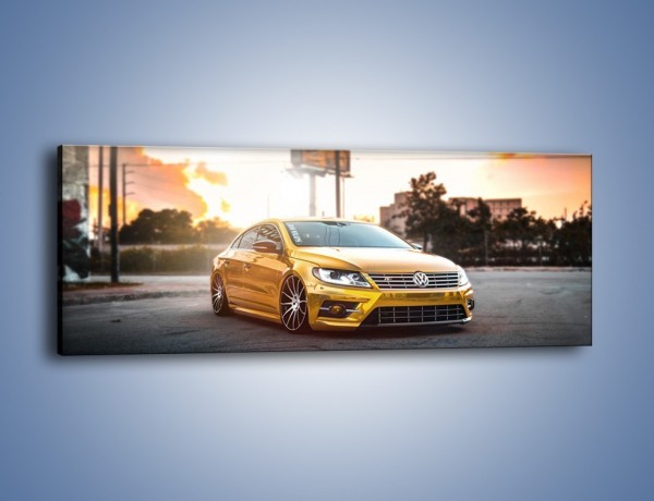 Obraz na płótnie – Volkswagen Passat CC Tuning Gold – jednoczęściowy panoramiczny TM082