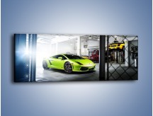 Obraz na płótnie – Limonkowe Lamborghini Gallardo w garażu – jednoczęściowy panoramiczny TM206