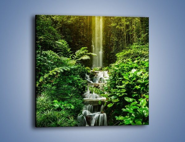 Obraz na płótnie – Dzika zieleń wśród wodospadu – jednoczęściowy kwadratowy KN1174A