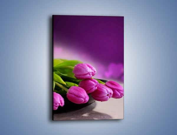 Obraz na płótnie – Tulipany w kolorze lawendy – jednoczęściowy prostokątny pionowy K133
