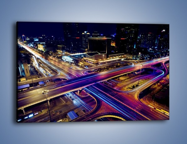 Obraz na płótnie – Skrzyżowanie autostrad nocą w ruchu – jednoczęściowy prostokątny poziomy AM087