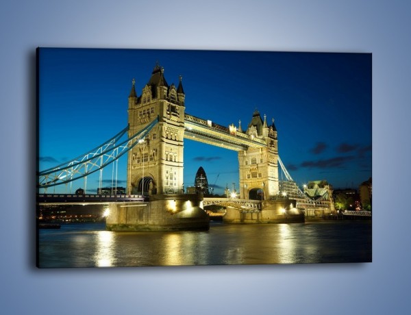 Obraz na płótnie – Tower Bridge wieczorową porą – jednoczęściowy prostokątny poziomy AM159