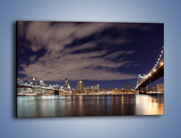 Obraz na płótnie – Rozświetlone nowojorskie mosty – jednoczęściowy prostokątny poziomy AM204