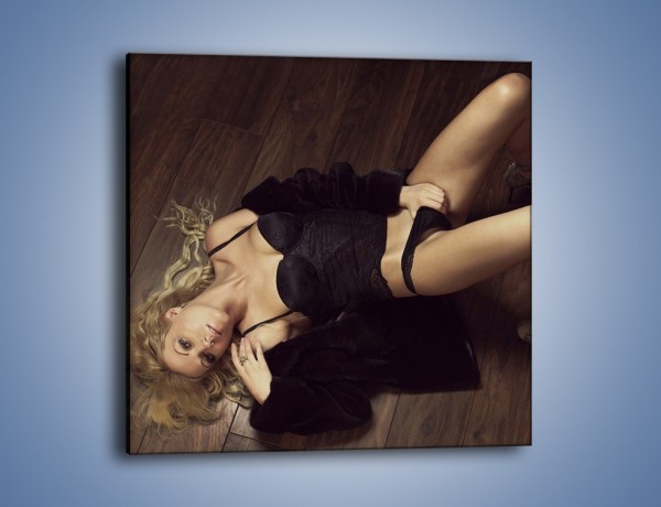 Obraz na płótnie – Kobieca pozycja na drewnianej podłodze – jednoczęściowy kwadratowy L175