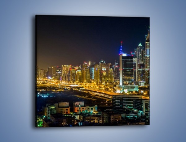 Obraz na płótnie – Oświetlony Dubaj nocą – jednoczęściowy kwadratowy AM506