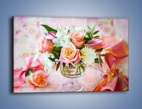 Obraz na płótnie – Kieliszek z kwiatuszkami – jednoczęściowy prostokątny poziomy K948
