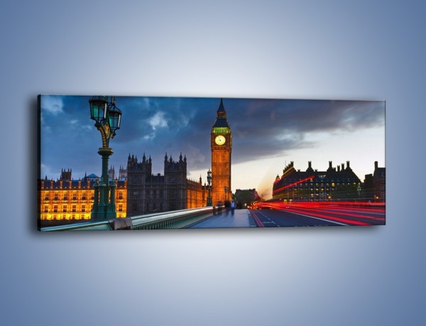 Obraz na płótnie – Big Ben świetle lamp – jednoczęściowy panoramiczny AM166