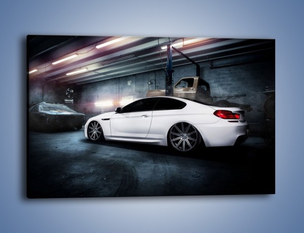 Obraz na płótnie – BMW M6 F13 w garażu – jednoczęściowy prostokątny poziomy TM165