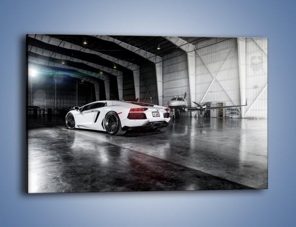 Obraz na płótnie – Lamborghini Aventador i samolot w tle – jednoczęściowy prostokątny poziomy TM204
