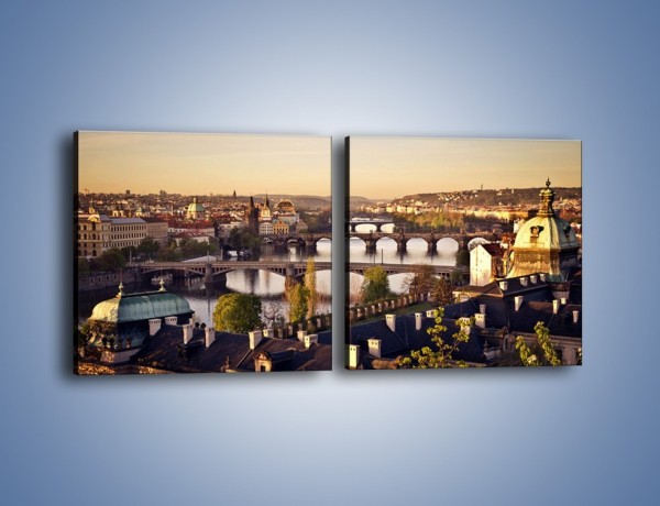 Obraz na płótnie – Wschód słońca nad Pragą – dwuczęściowy kwadratowy poziomy AM545