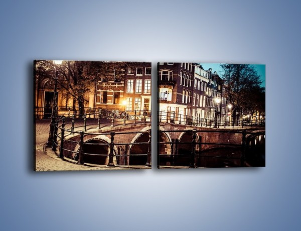 Obraz na płótnie – Ulice Amsterdamu wieczorową porą – dwuczęściowy kwadratowy poziomy AM693