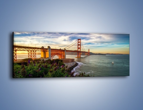 Obraz na płótnie – Most Golden Gate o zachodzie słońca – jednoczęściowy panoramiczny AM332