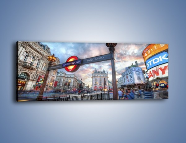 Obraz na płótnie – Wejście do londyńskiego metro – jednoczęściowy panoramiczny AM334