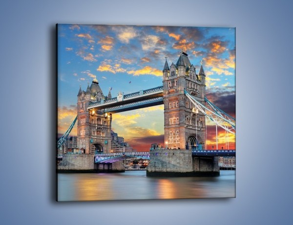 Obraz na płótnie – Tower Bridge o zachodzie słońca – jednoczęściowy kwadratowy AM669