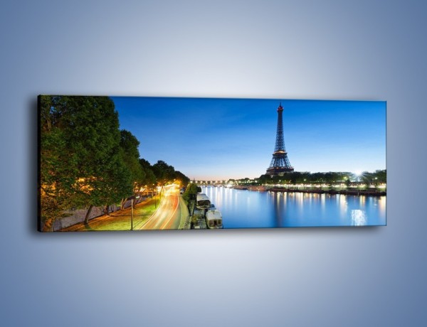 Obraz na płótnie – Zapadający zmrok w Paryżu – jednoczęściowy panoramiczny AM385