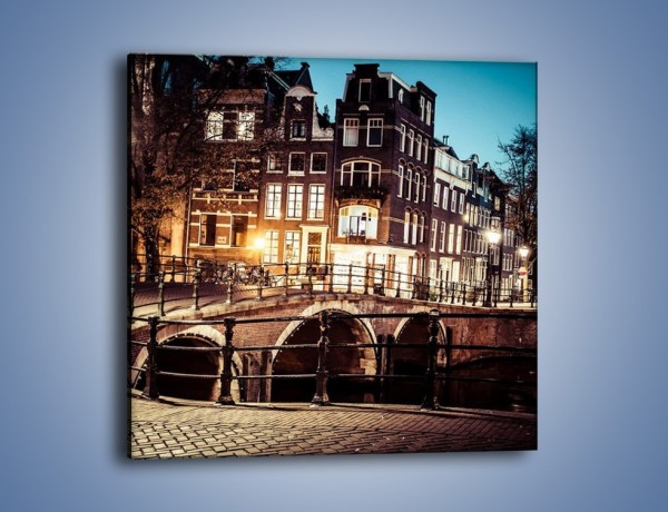 Obraz na płótnie – Ulice Amsterdamu wieczorową porą – jednoczęściowy kwadratowy AM693
