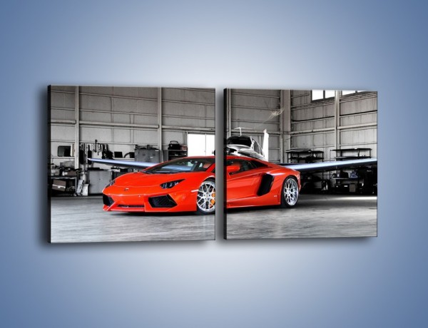 Obraz na płótnie – Lamborghini Aventador w hangarze – dwuczęściowy kwadratowy poziomy TM191
